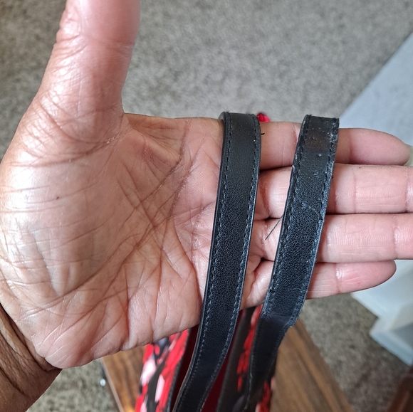 Large Floral Red and Pink With Black Background Victoria's Secret Tote - Picture 6 of 10